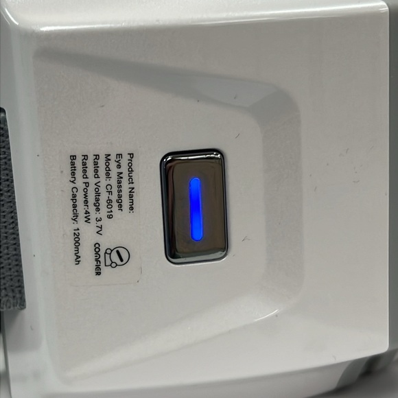 NEW Comfier 6019 Eye Massager with Heat & Air Compression - Picture 2 of 5